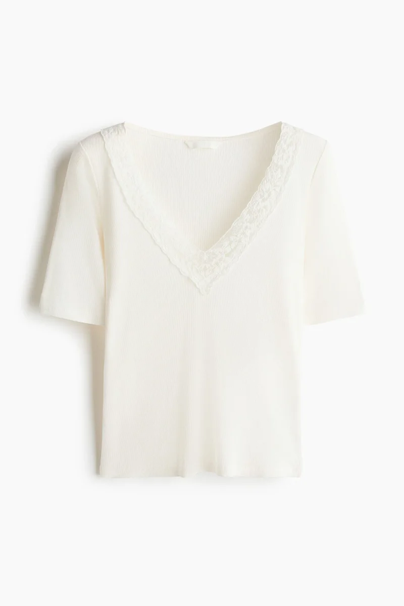 اتش اند ام بلوزة بقبة على شكل V من نسيج مرن